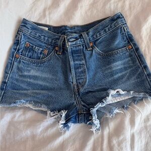 Levi’s cutoff shorts